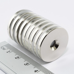 MP 25x7,5/4,5x3 / N38 - magnes neodymowy