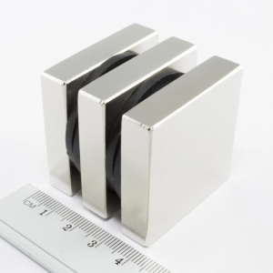 MPŁ 42x42x10 / N38 - magnes neodymowy